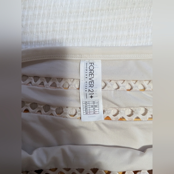 Forever 21+ Bikini - Picture 6 of 6